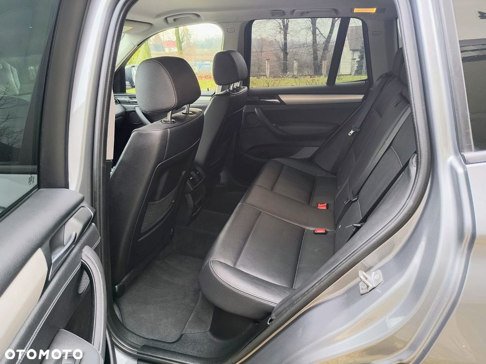 BMW X3 xDrive20d - 13