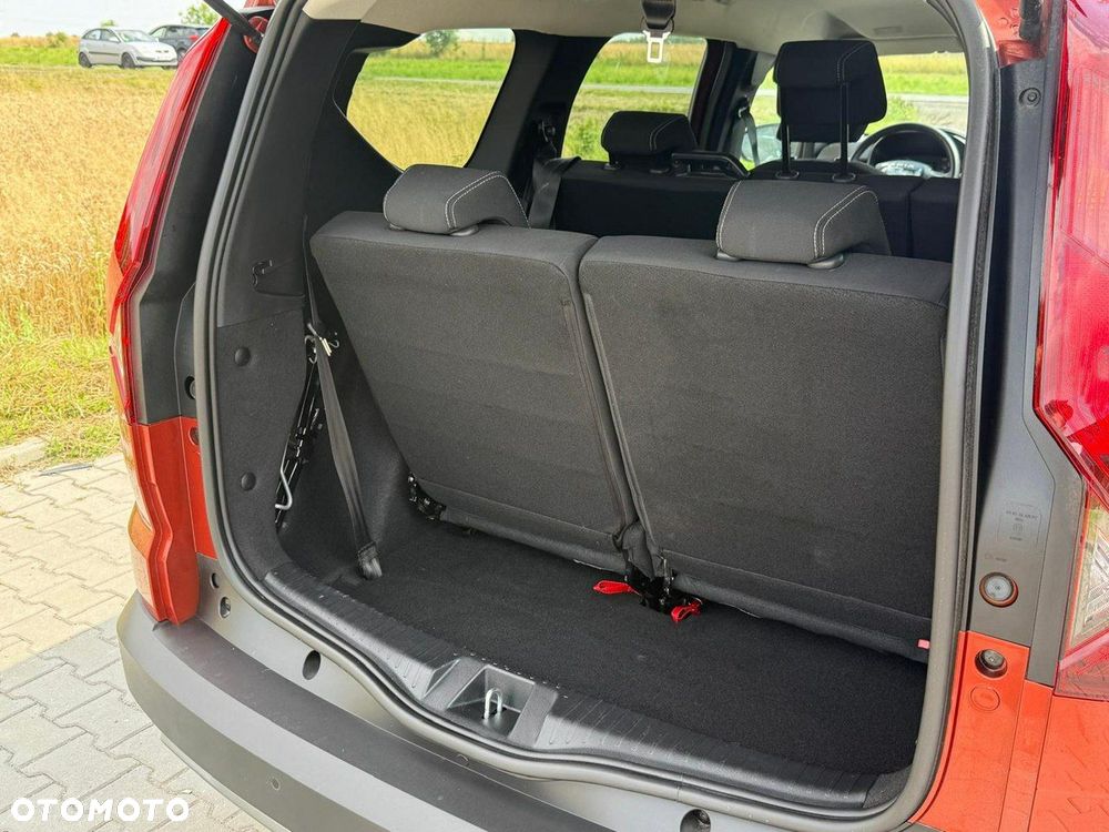 Dacia Jogger 1.0 TCe Expression 7os - 9