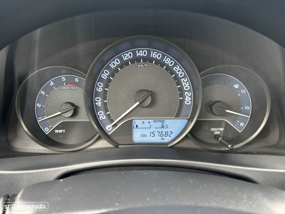 Toyota Auris 1.4 D-4D +AC - 25