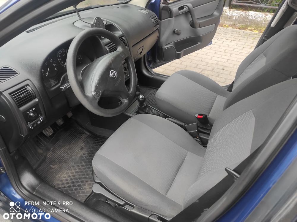 Opel Astra - 10