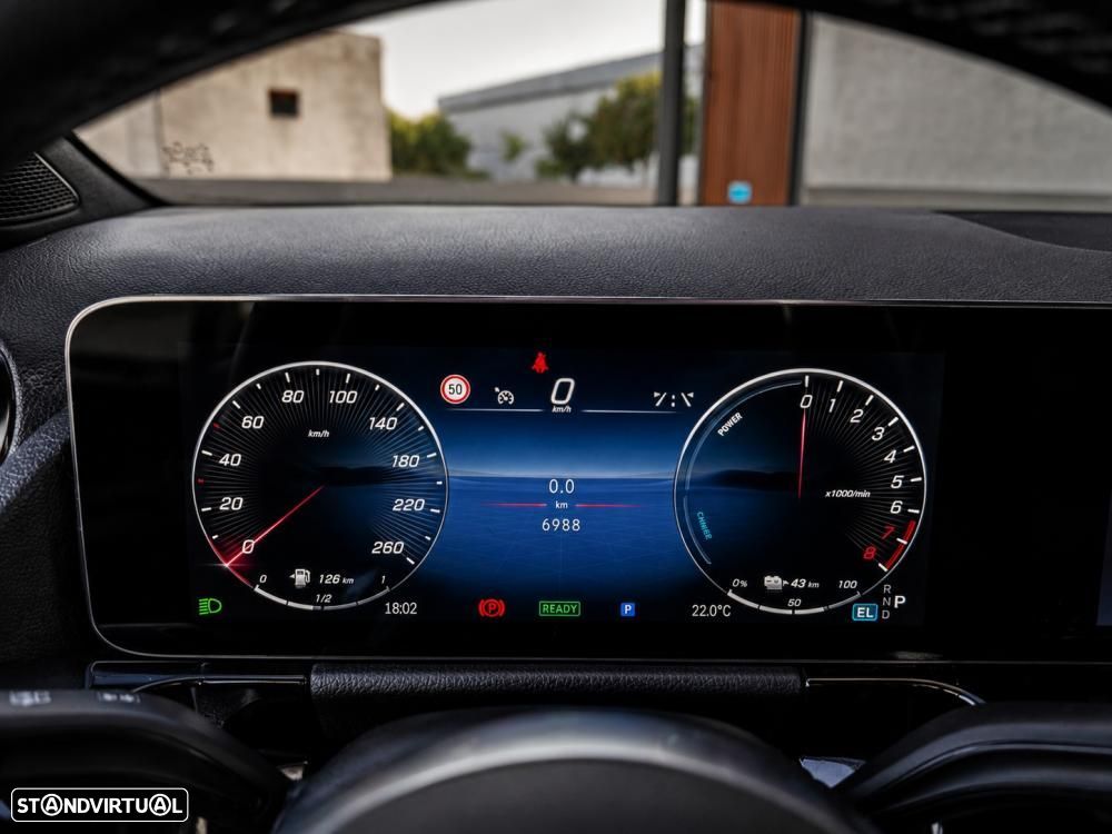 Mercedes-Benz GLA 250 e 8G-DCT Progressive - 24