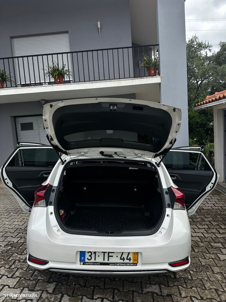 Toyota Auris 1.4 D-4D Comfort+Pack Techno - 6