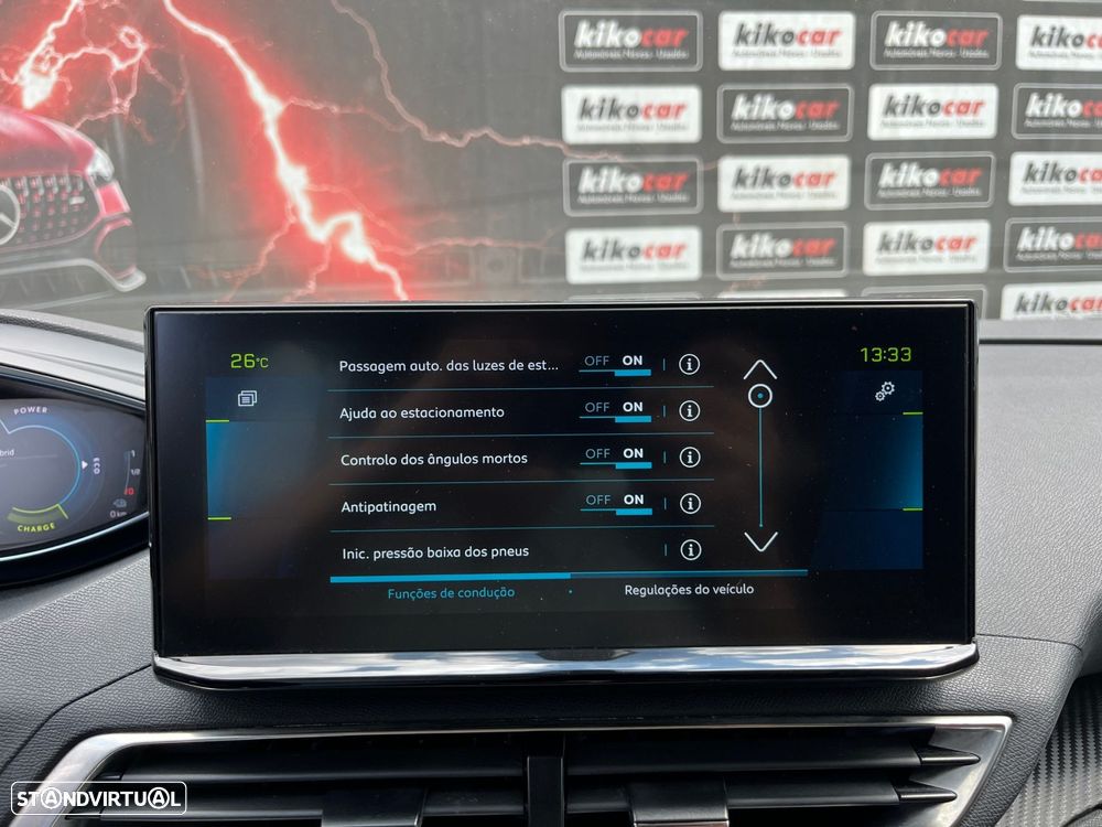 Peugeot 3008 225 e-EAT8 Allure - 37