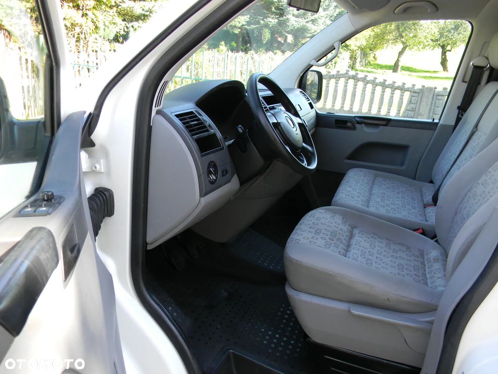 Volkswagen Transporter - 15