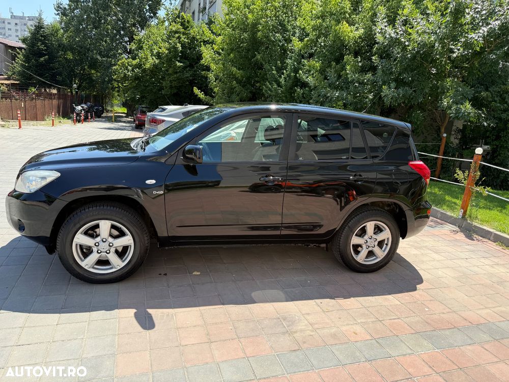 Toyota RAV4 2.2 D-4D Executive - 1