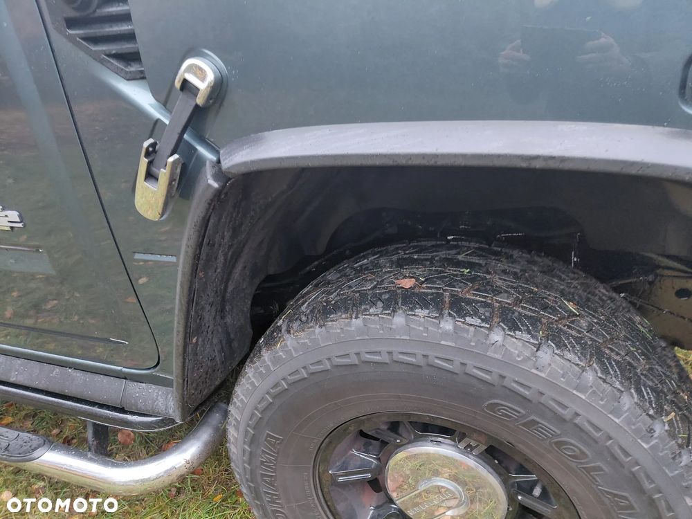 Hummer H2 - 18