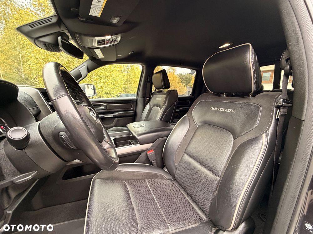 RAM 1500 5.7 Crew Cab Shortbed Laramie Sport - 16