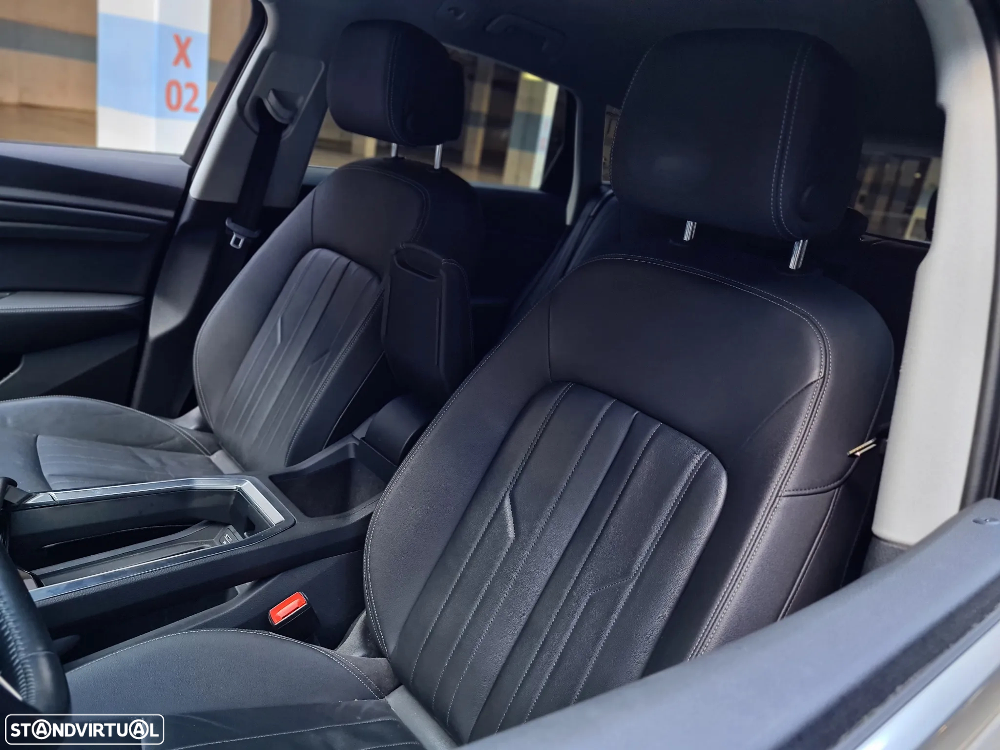 Audi e-tron 55 quattro - 12