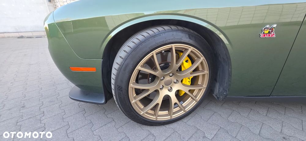 Dodge Challenger Automatik 392 Hemi Scat Pack Shaker - 18