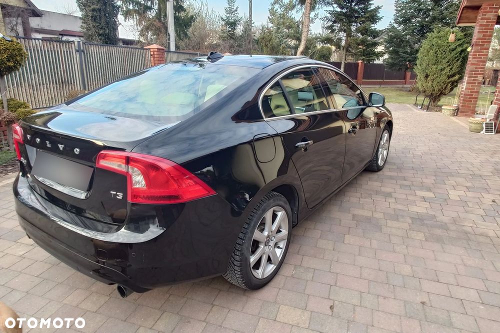 Volvo S60 T3 Drive-E Dynamic Edition (Momentum) - 20