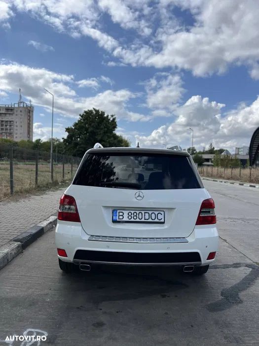 Mercedes-Benz GLK - 8