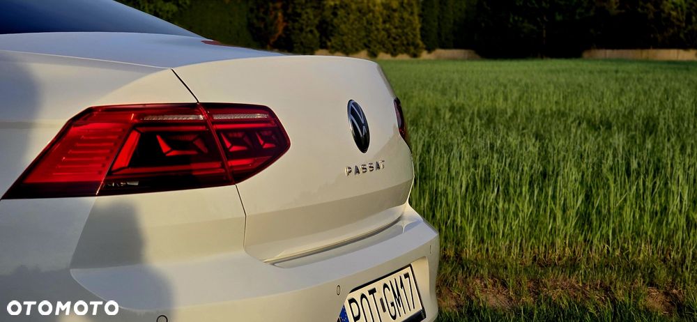 Volkswagen Passat - 15