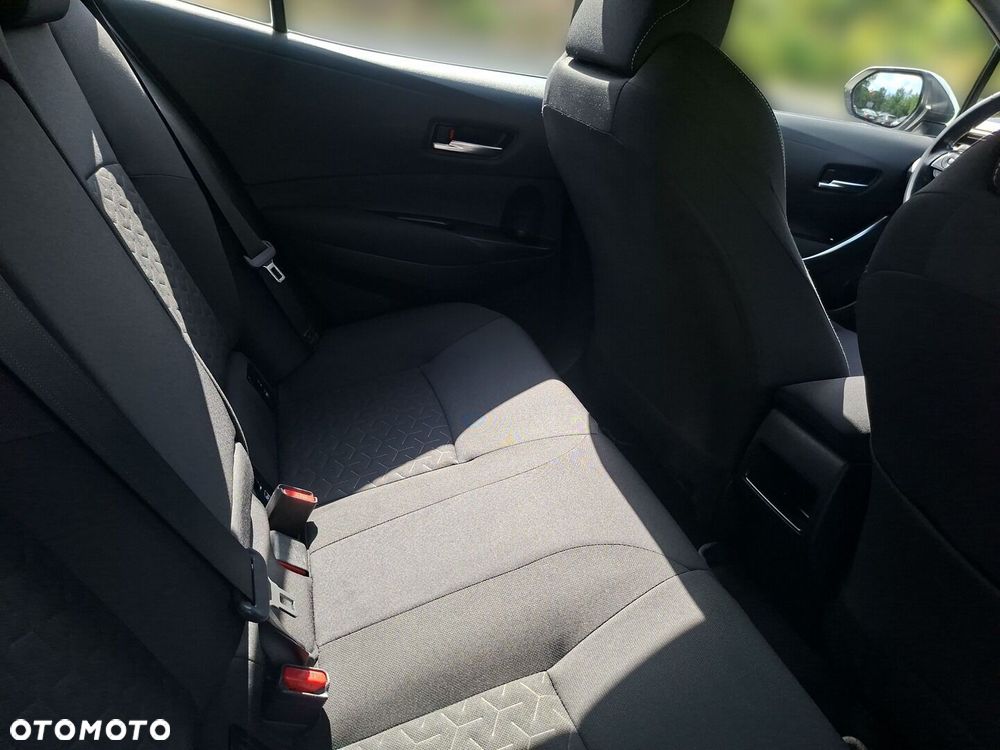 Toyota Corolla - 10