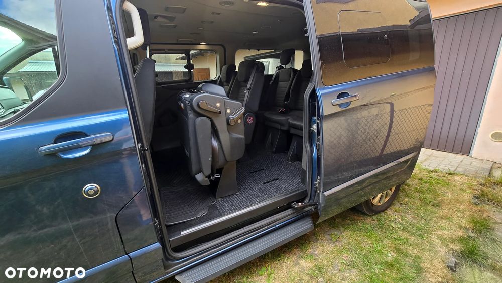 Ford Tourneo Custom 2.0 EcoBlue L2 Shuttle Bus Titanium - 14