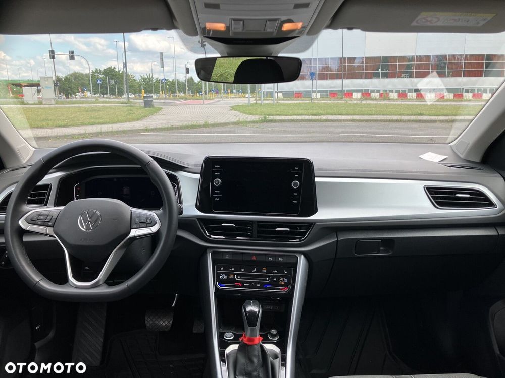 Volkswagen T-Roc - 12