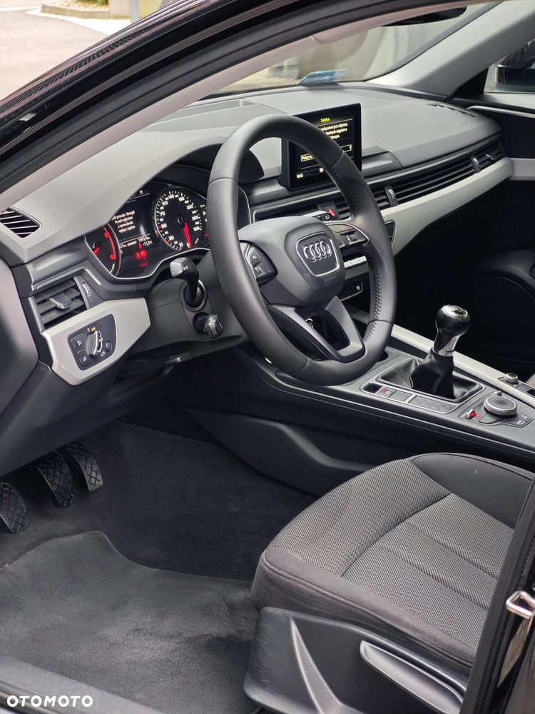 Audi A4 Avant - 22
