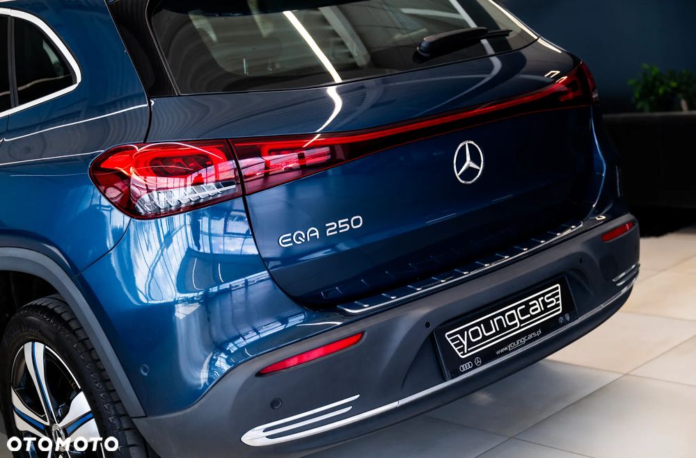 Mercedes-Benz EQA 250 66.5kWh Electric Art - 15