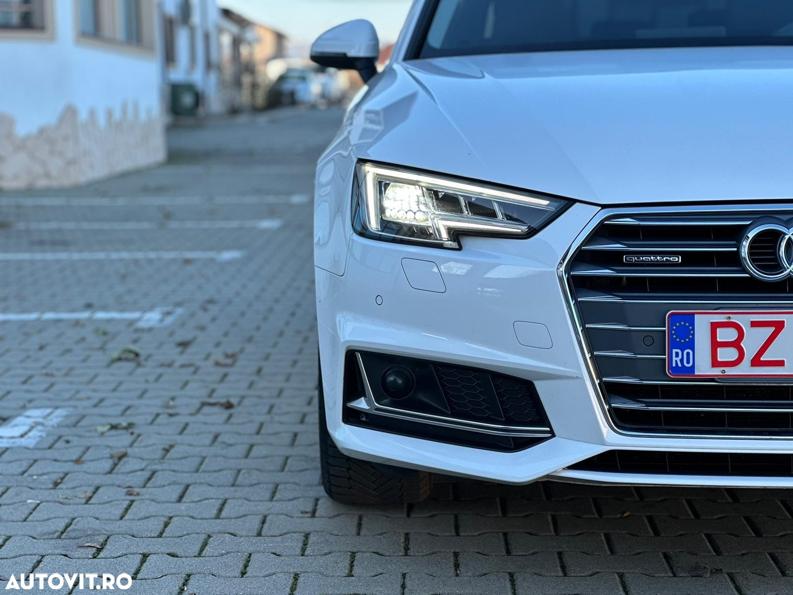 Audi A4 Avant 40 TDI S tronic quattro sport - 12