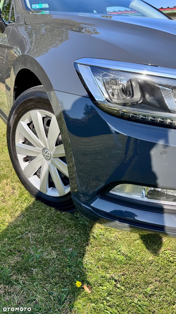 Volkswagen Passat - 14