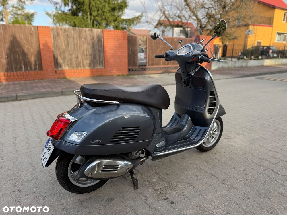 Piaggio Vespa - 11