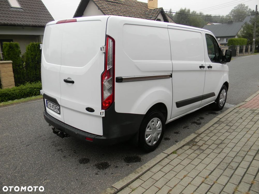 Ford Transit Custom - 11