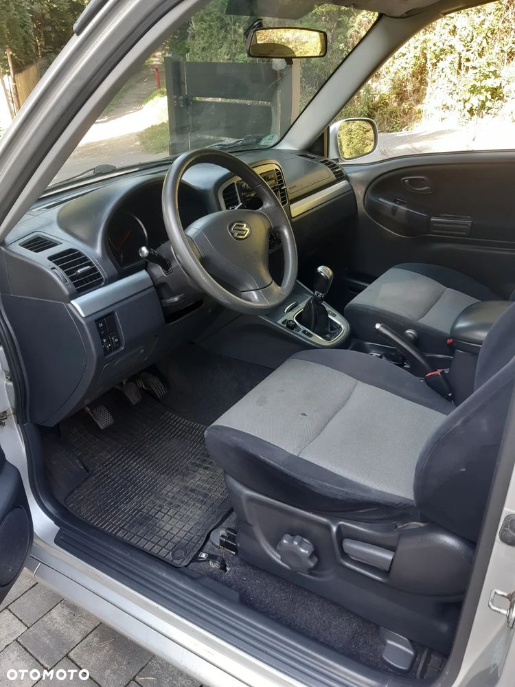 Suzuki Grand Vitara 1.6 - 10