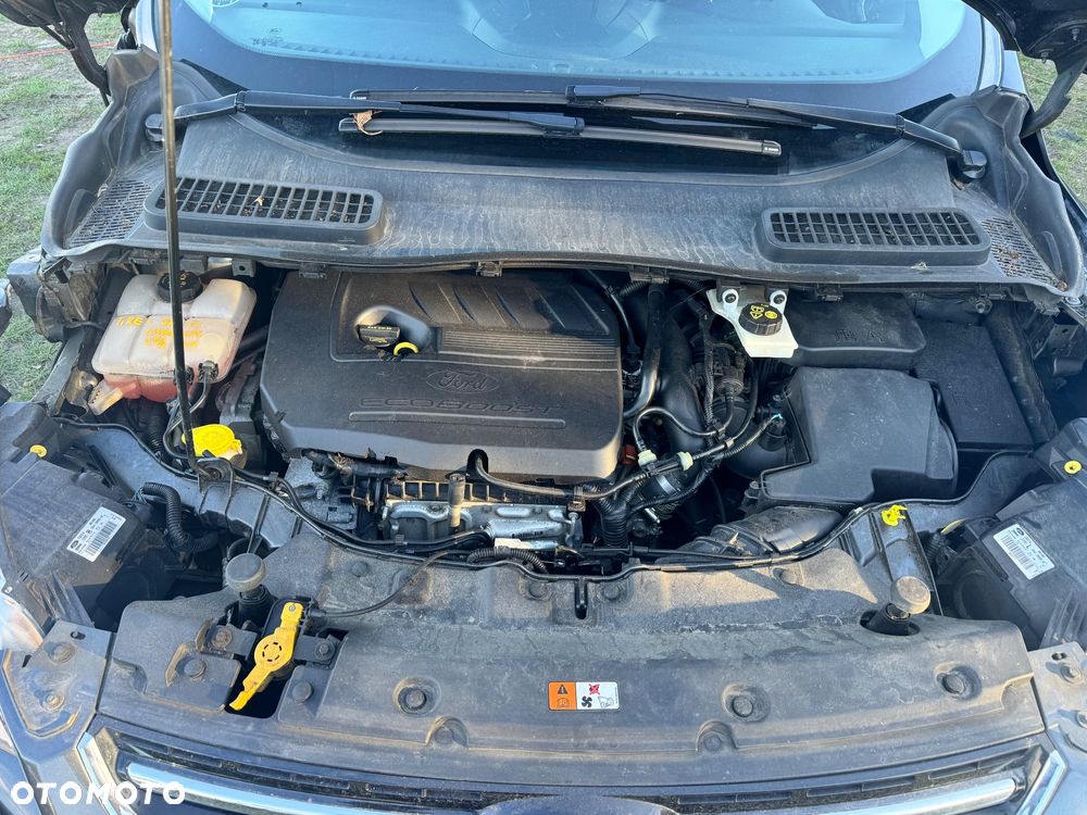 Ford Kuga 1.5 EcoBoost 2x4 SYNC - 16