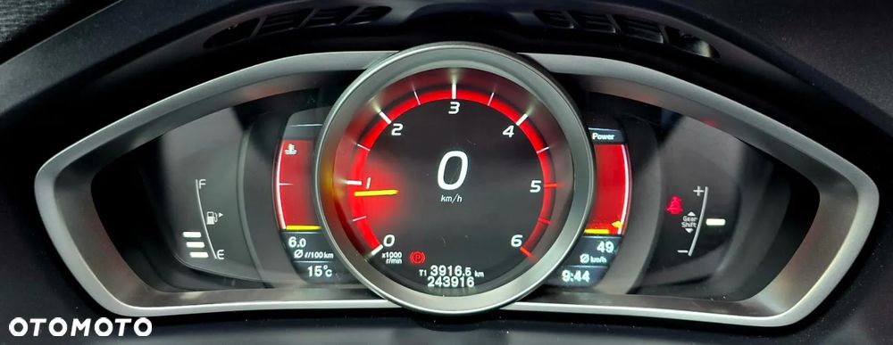 Volvo V40 D4 Summum - 20