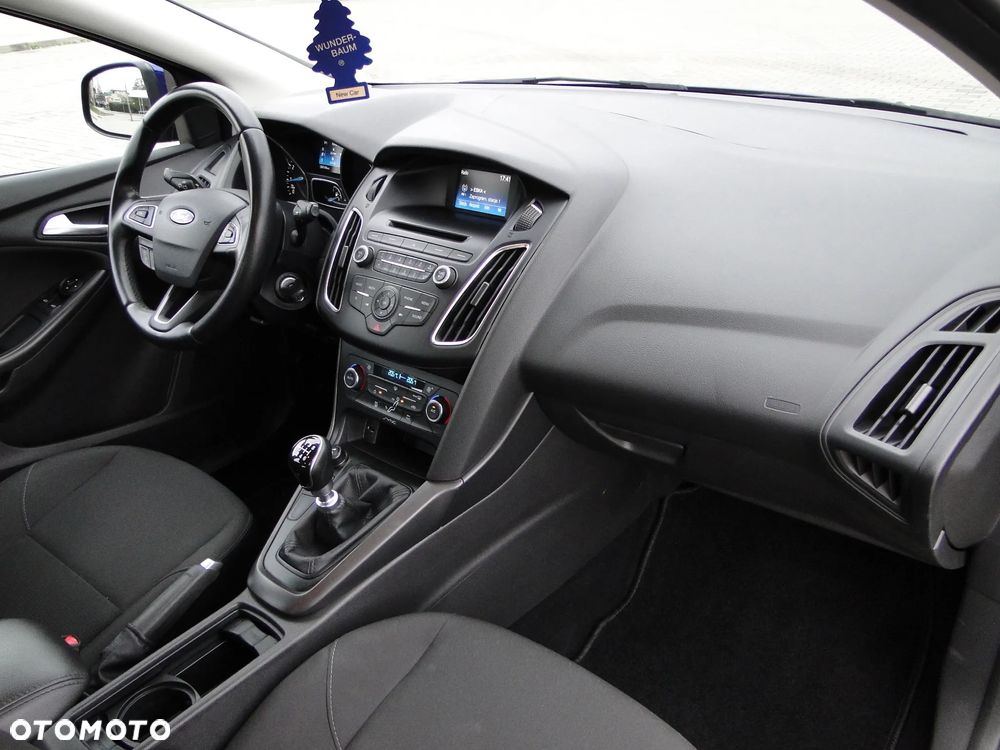 Ford Focus 1.0 EcoBoost Start-Stopp-System ACTIVE STYLE - 16