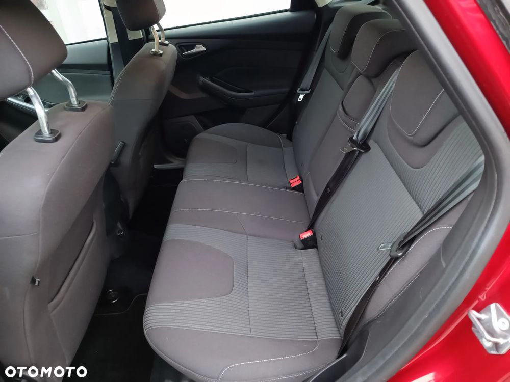 Ford Focus 1.6 EcoBoost Titanium - 27