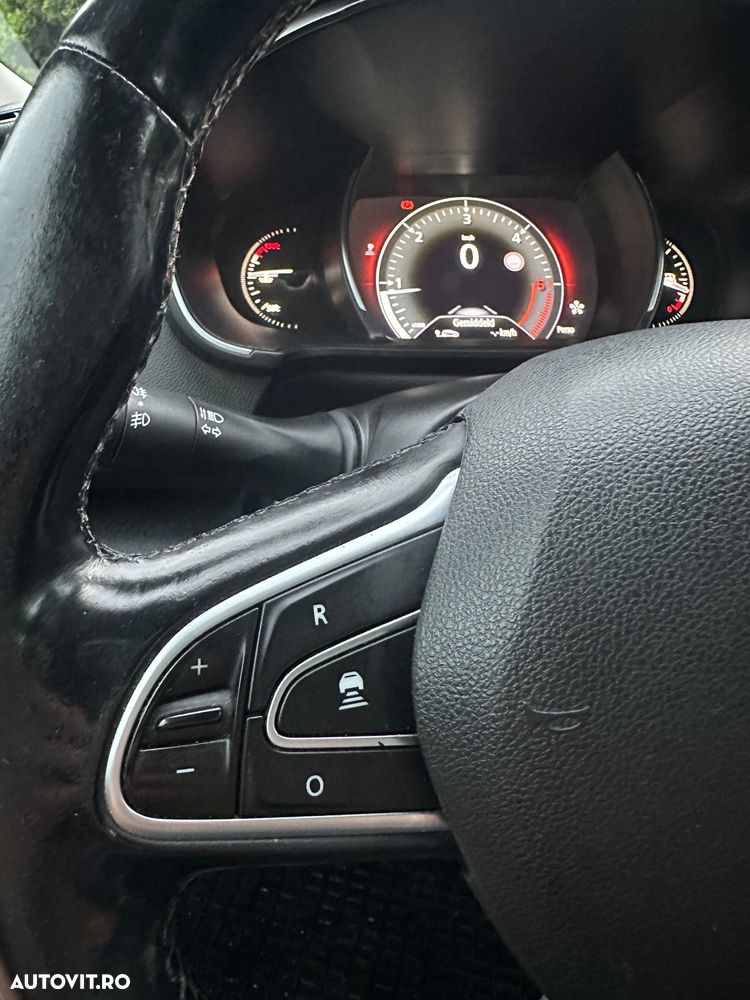 Renault Megane ENERGY dCi 130 BOSE EDITION - 27