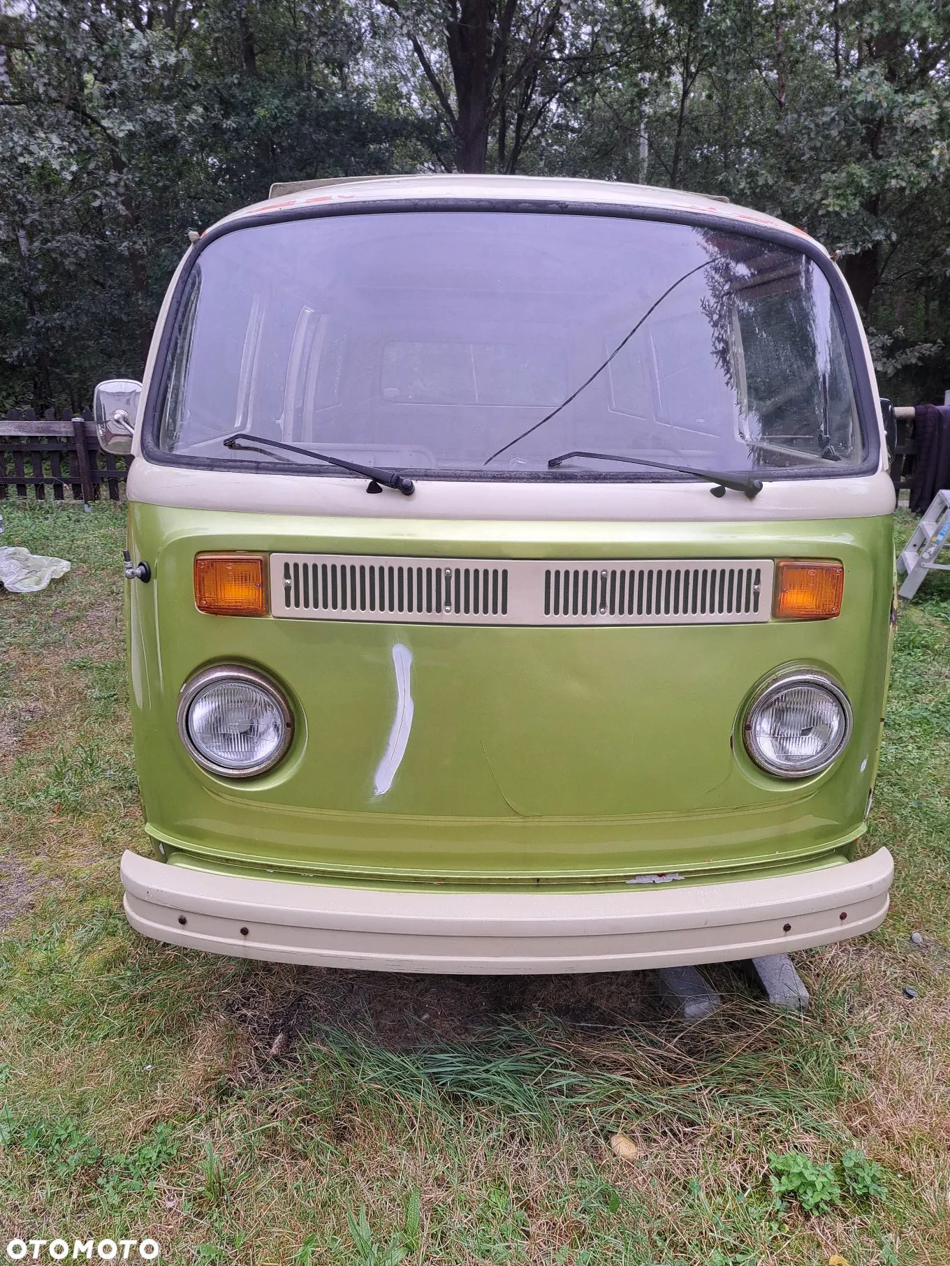 Volkswagen Transporter - 1