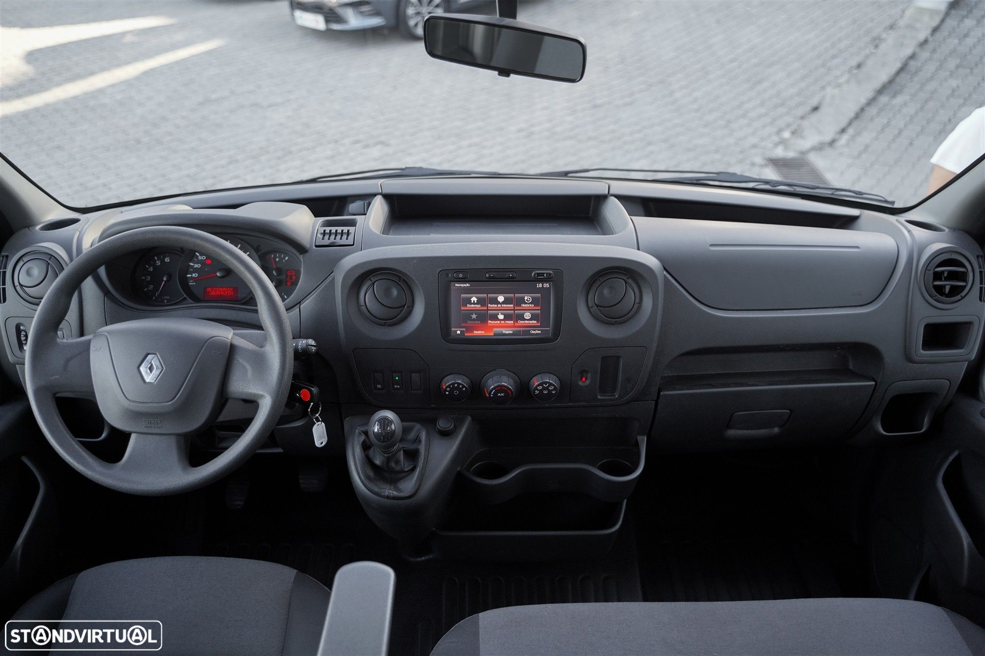Renault Master 2.3 dCi L2H2 3.3T SS - 17