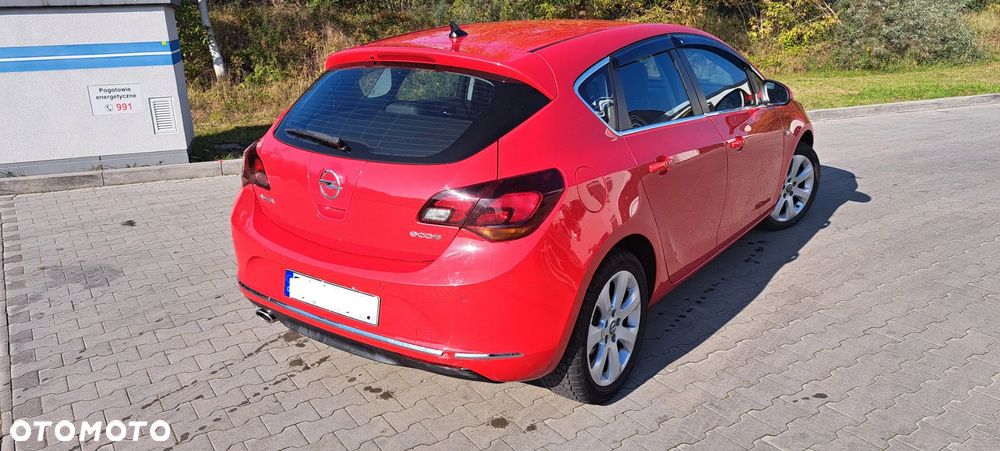 Opel Astra IV 2.0 CDTI Cosmo - 3