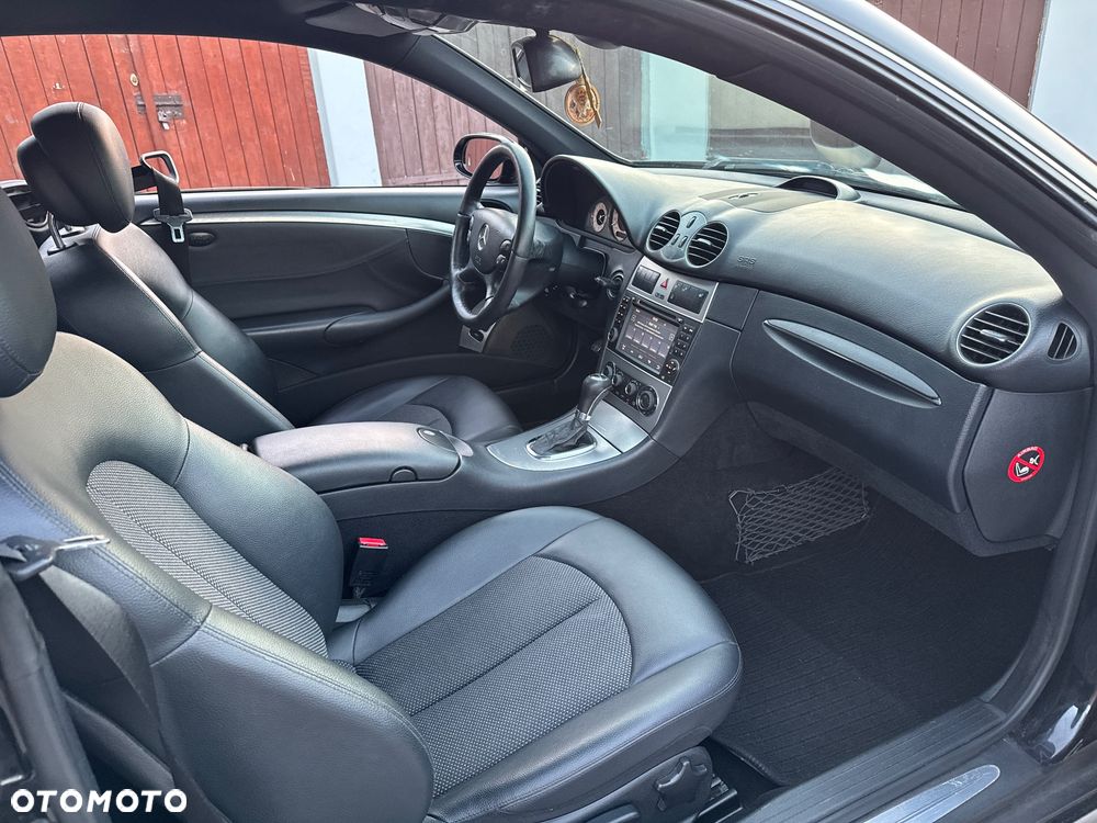 Mercedes-Benz CLK - 9
