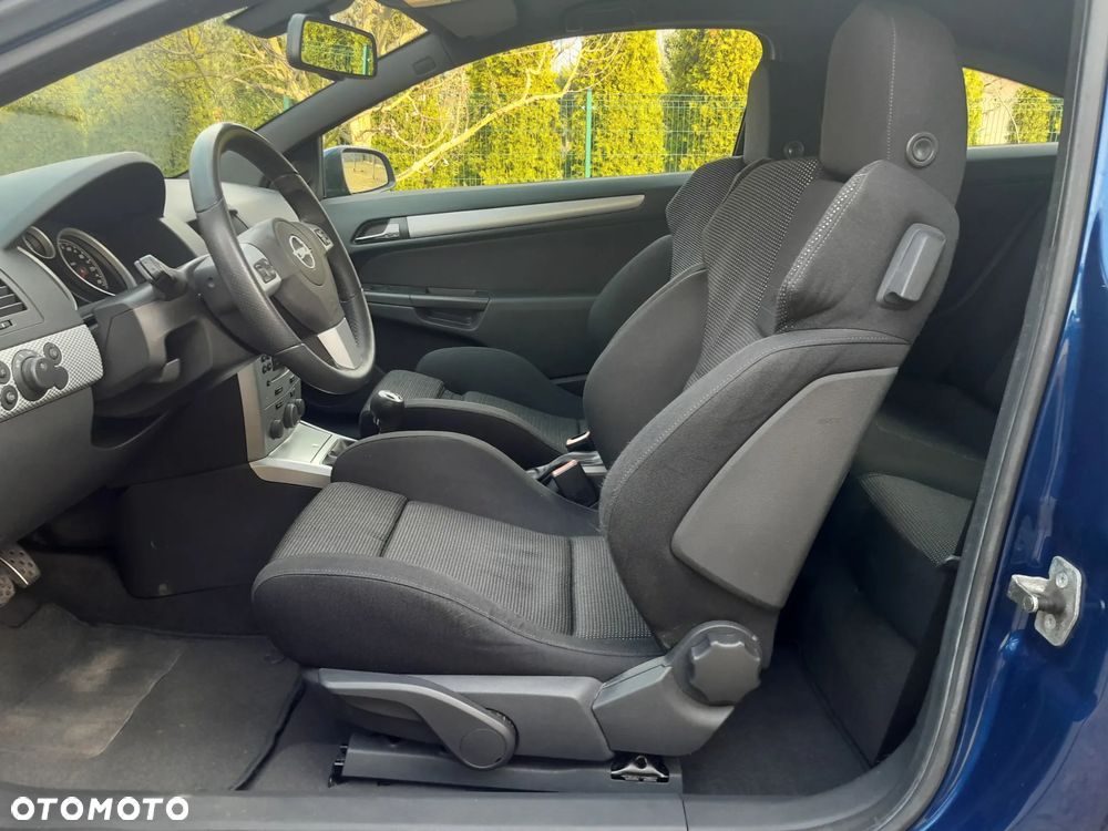 Opel Astra 2.0 Turbo Sport - 9