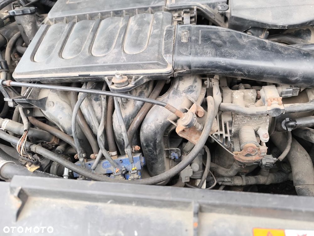 MAZDA 3 1.6 16V benzyna 105KM NA CZĘŚCI poszczególne części Hatchback Śląsk małopolska - 13