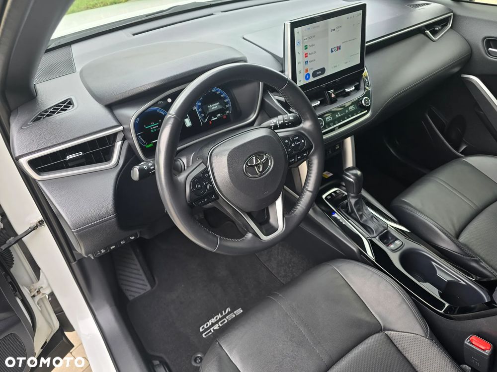 Toyota Corolla Cross 2.0 Hybrid Executive AWD - 25