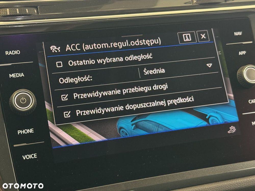 Volkswagen Tiguan - 35