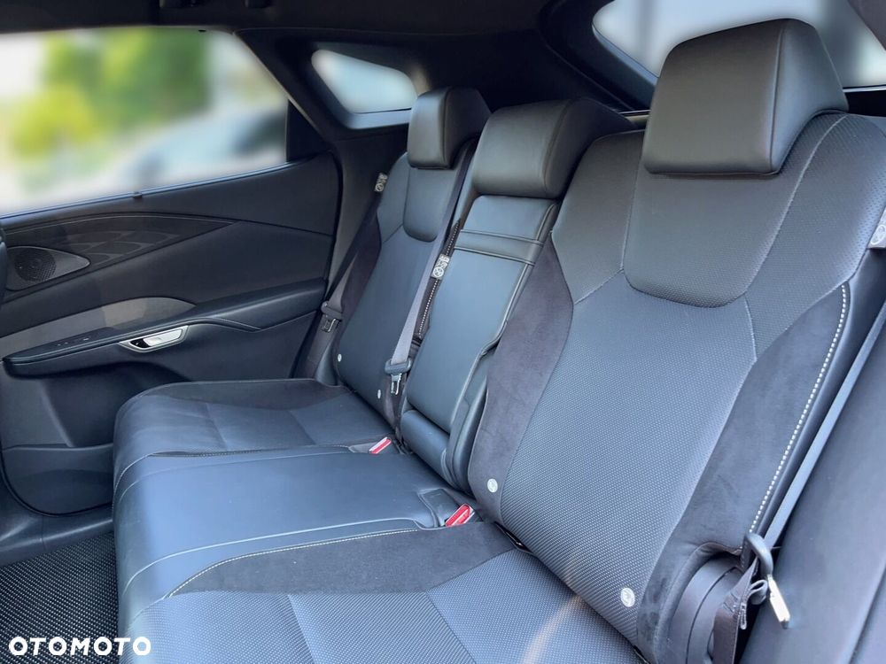 Lexus RX - 4
