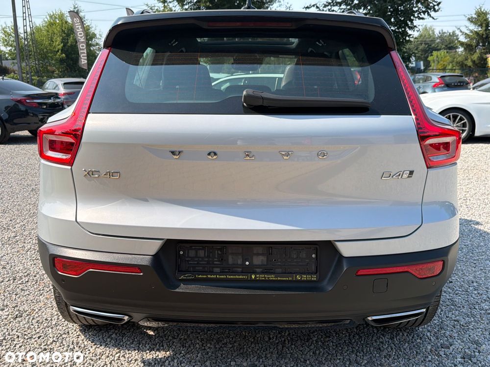 Volvo XC 40 D4 AWD Geartronic R-Design - 7