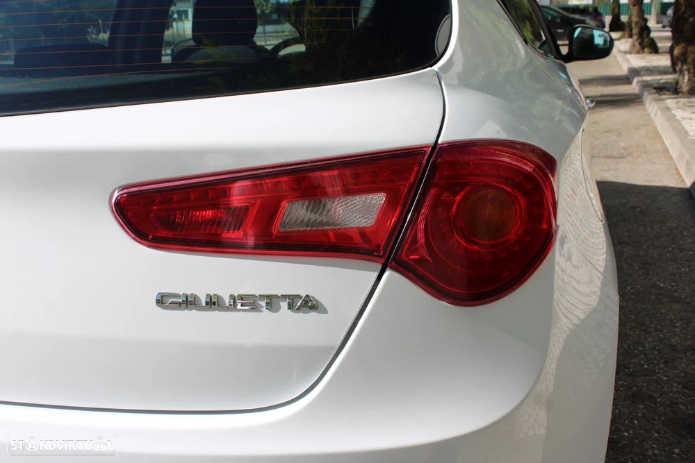 Alfa Romeo Giulietta - 11