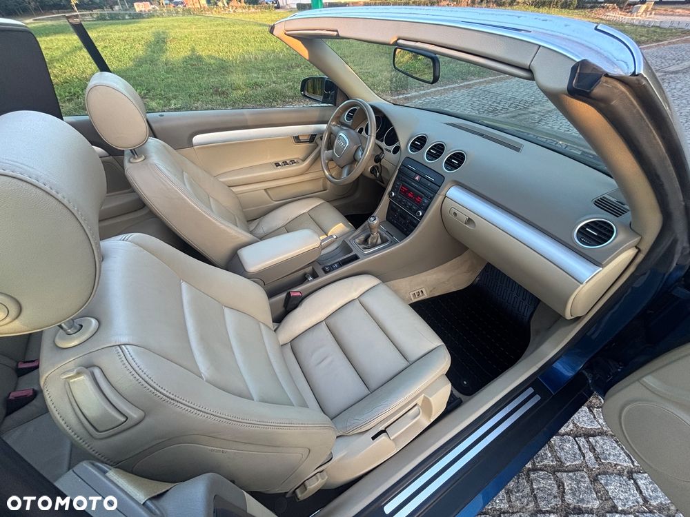 Audi A4 Cabrio 1.8 T - 24
