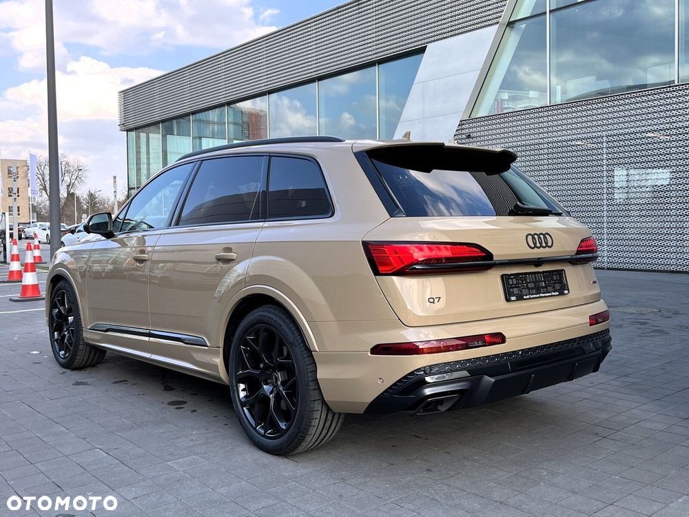 Audi Q7 - 11