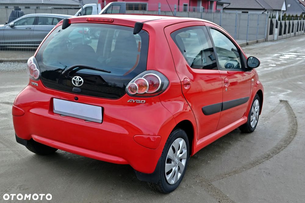 Toyota Aygo - 12