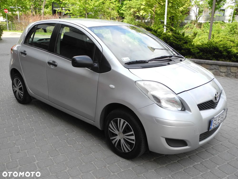 Toyota Yaris - 2