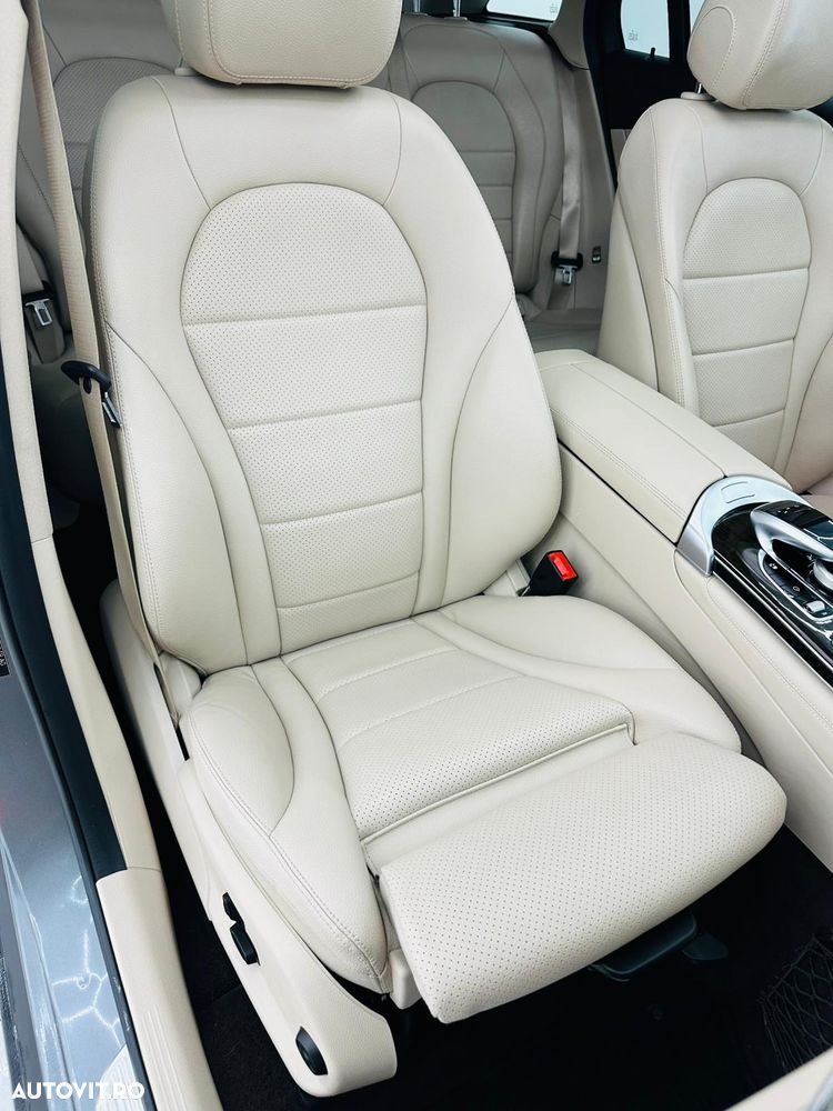 Mercedes-Benz GLC - 21