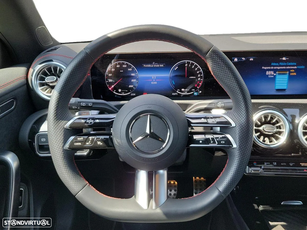 Mercedes-Benz CLA 250 e Shooting Brake AMG Line - 12
