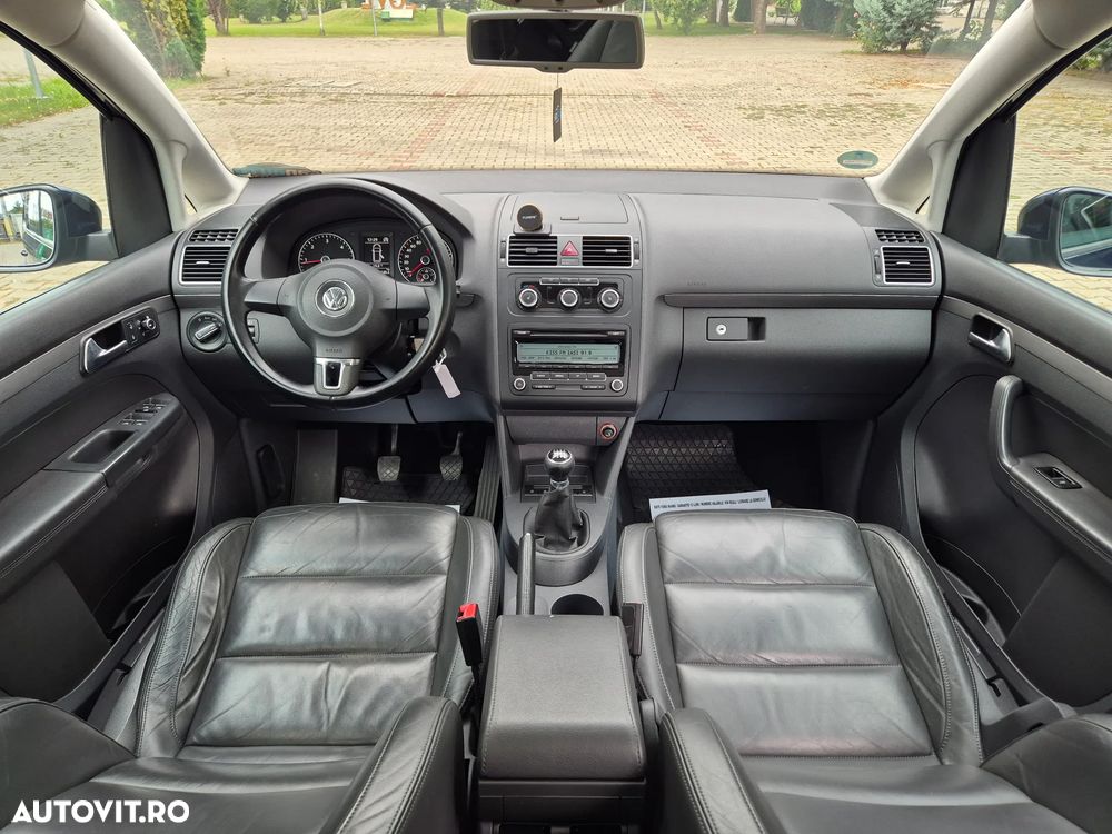 Volkswagen Touran 1.6 TDI DPF BlueMotion Technology Comfortline - 6