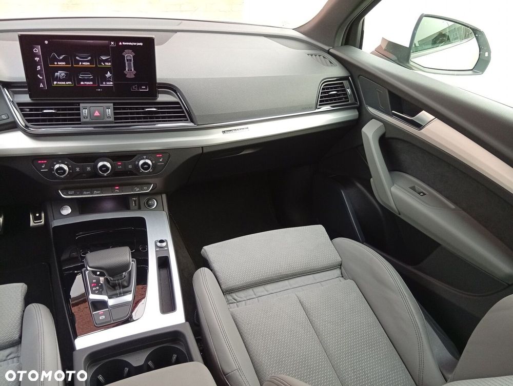 Audi Q5 Sportback - 16